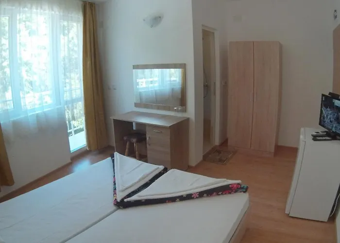 Aia Kavatsi Hotel