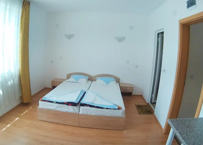 Aia Kavatsi Hotel