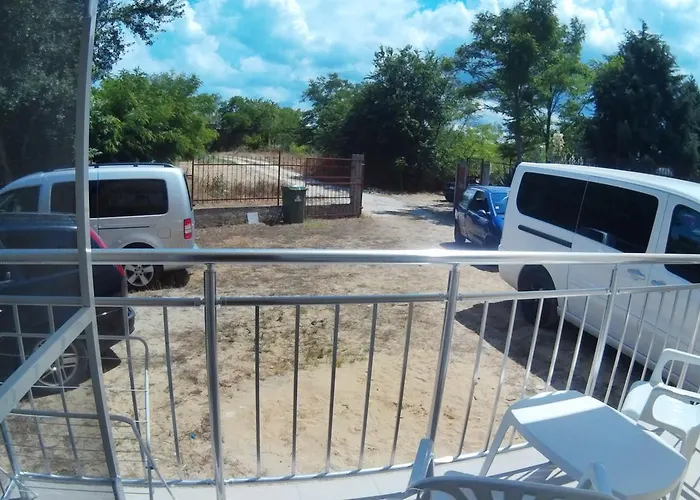 Hotel Aia Kavatsi 2*